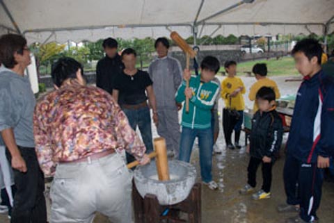 2010-10-31　季の坂　文化祭　もちつき